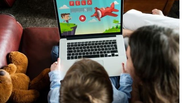 Çizgi Film Seyretmeli Ama Nasıl Seyretmeli?