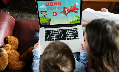 Çizgi Film Seyretmeli Ama Nasıl Seyretmeli?
