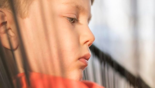 yoğun yaşayan çocuk